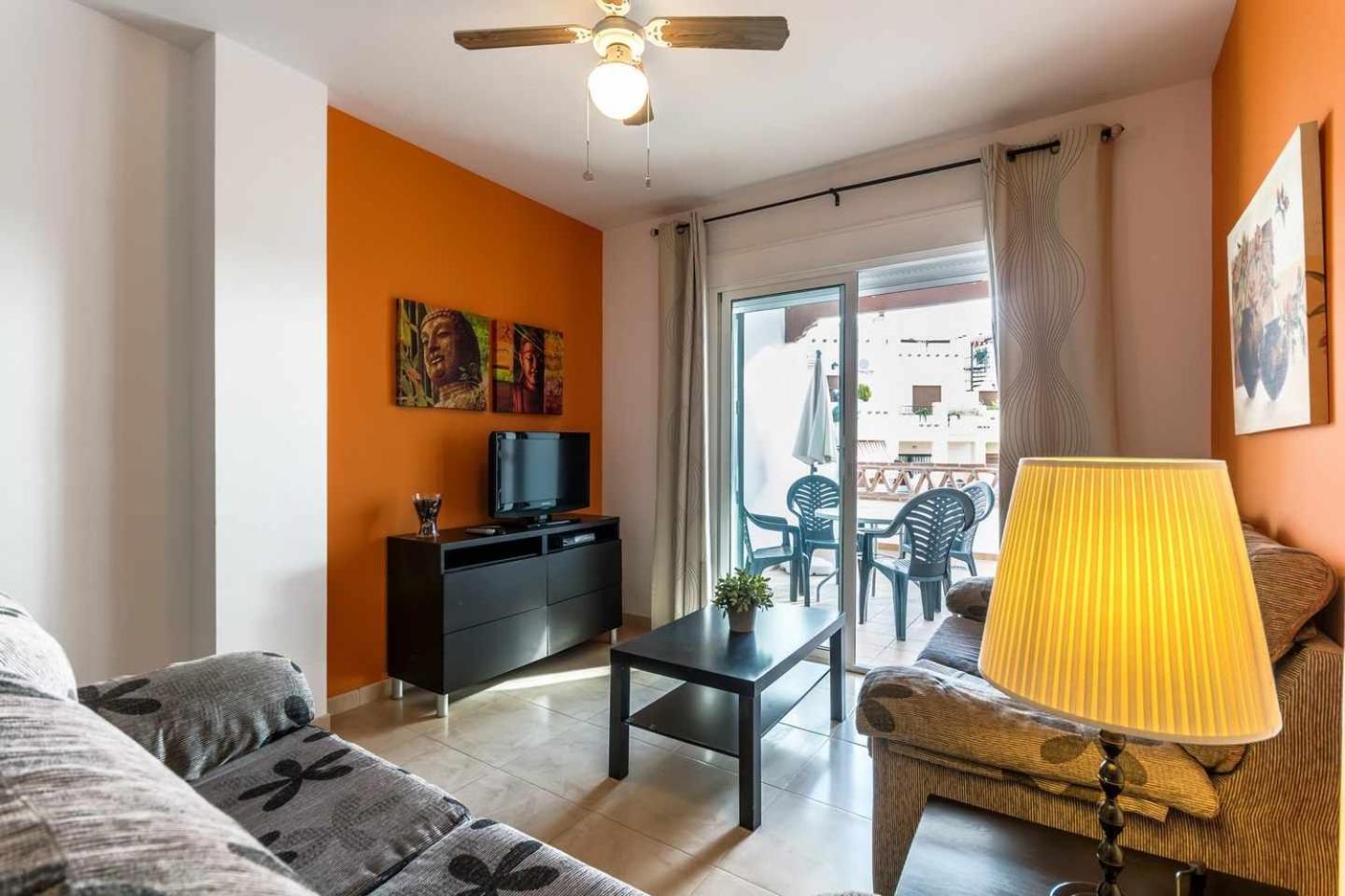 Apartamento Chimenea Playa - 2 Dormitorios Y Terraza Nerja Luaran gambar